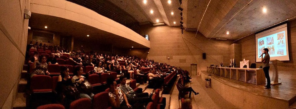950×351