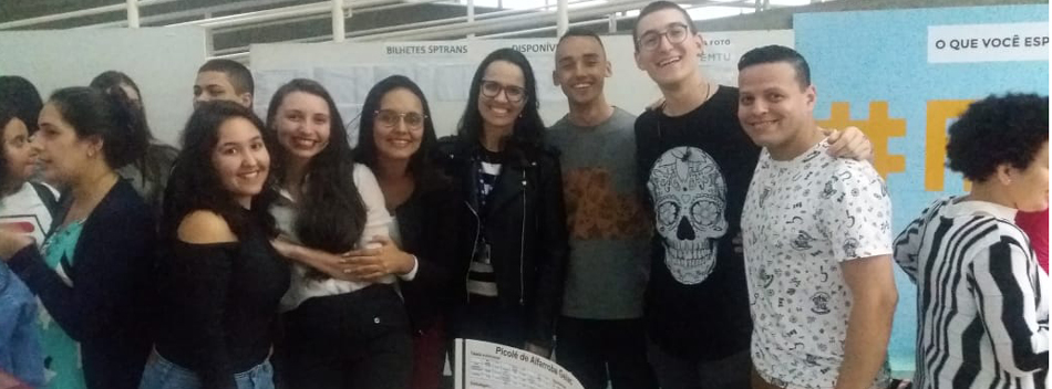 Alunos de Farmácia na Oficina de Tecnologia de Alimentos